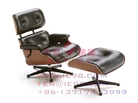 ķ˹[Eames lounge chair] 
P(gun)I: