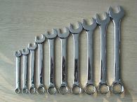 combination spanner ð 
P(gun)I: